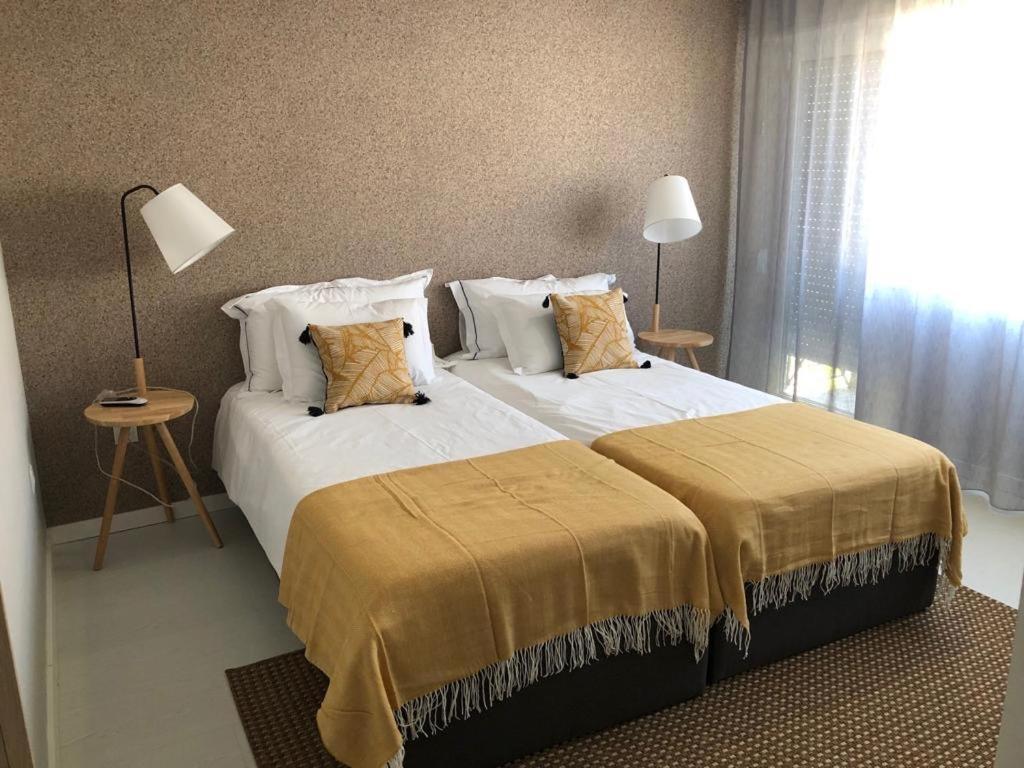 Bus Station Suites & Studios โกอิมบรา ภายนอก รูปภาพ